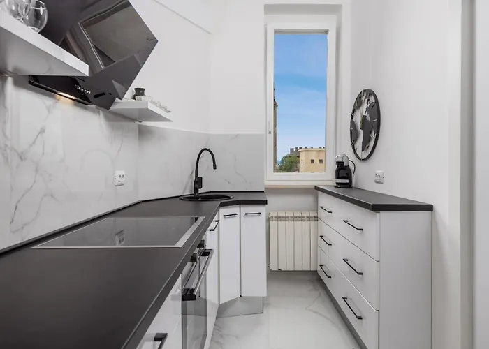 Sugar Palace Apartment